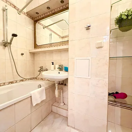 Park Skowroni Comfort By Bookinghost Appartement Wrocław